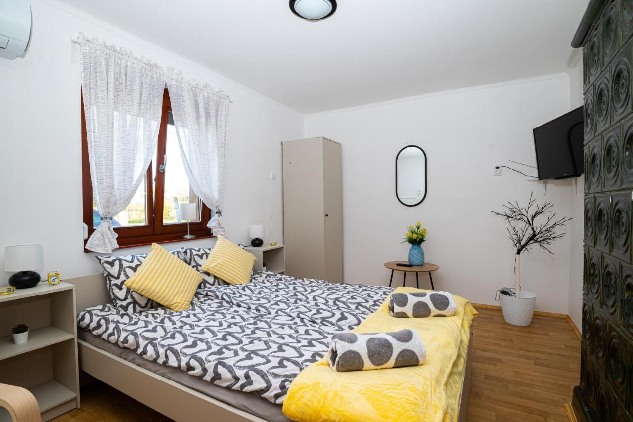 Kopa Vendeghaz Apartment Szigetvar Ngoại thất bức ảnh