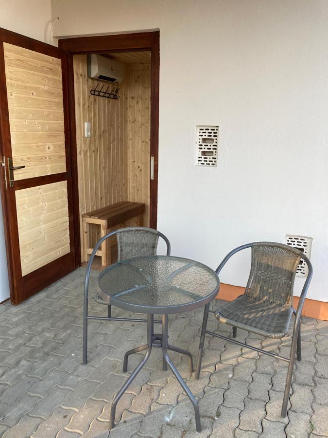 Kopa Vendeghaz Apartment Szigetvar Ngoại thất bức ảnh